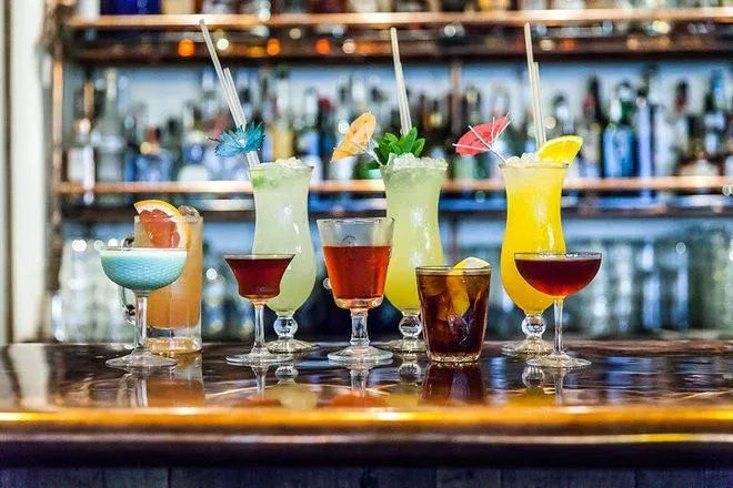 buying a bar - cocktails bar
