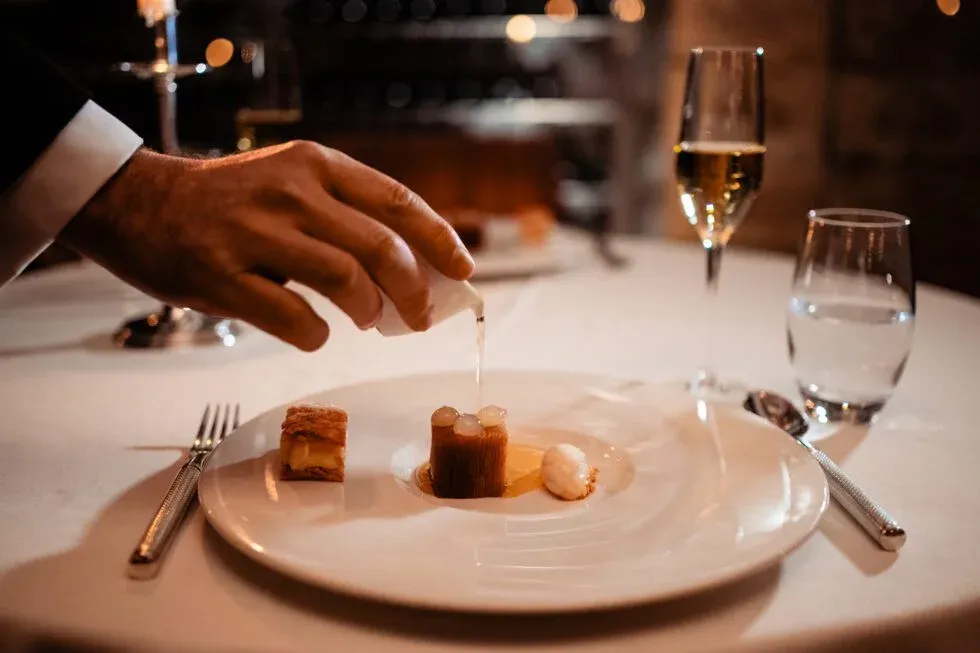 ALT: food presentation using the rule of thirds