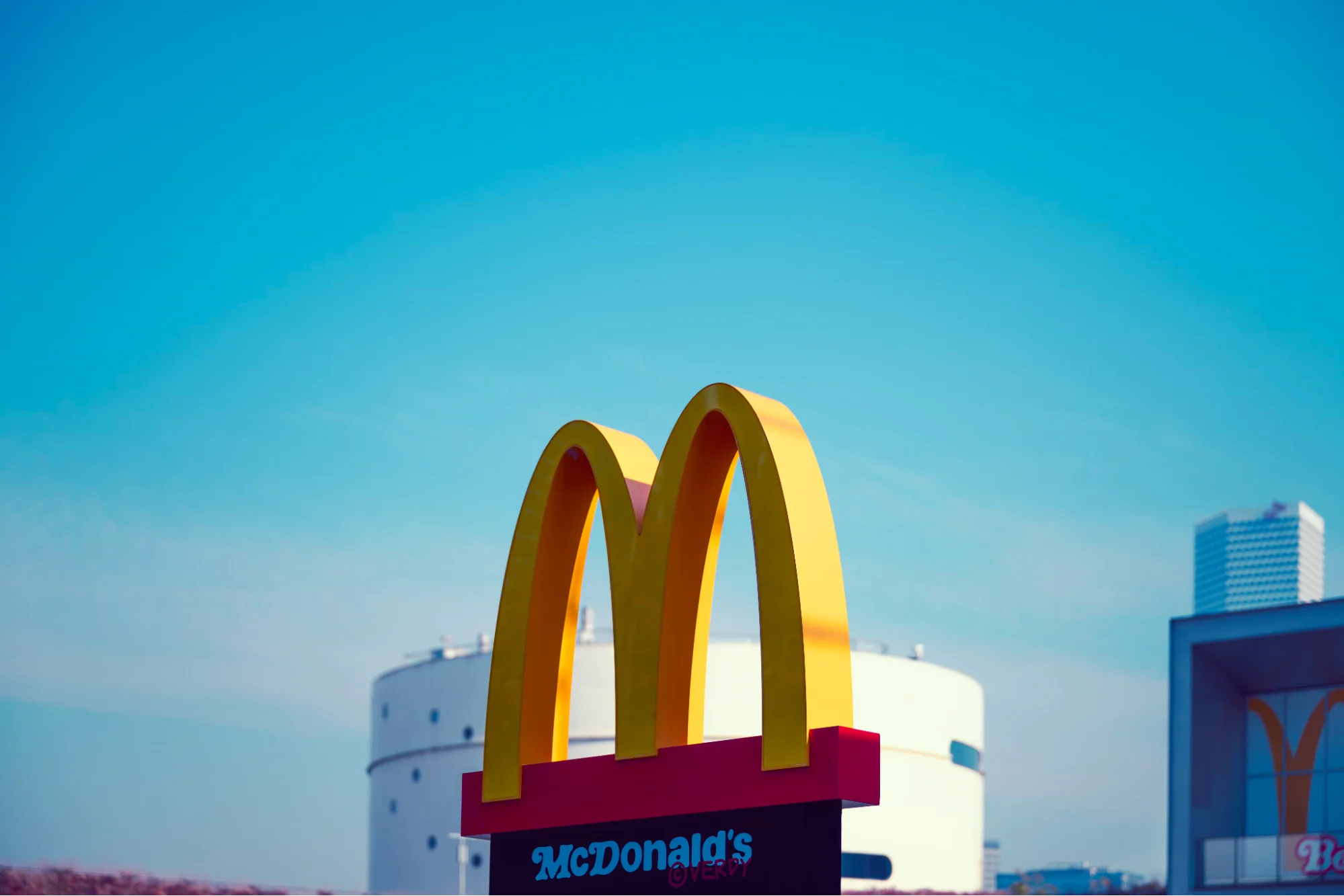 what is a chain restaurant - example photo