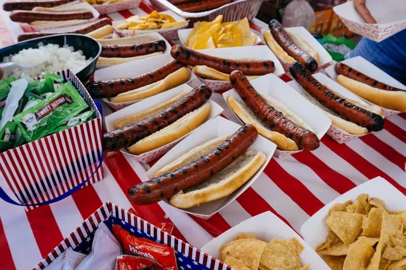 best restaurant guerrilla marketing ideas - food competition