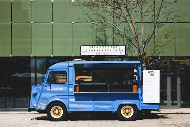 what is a restaurant business model - example photo - food truck