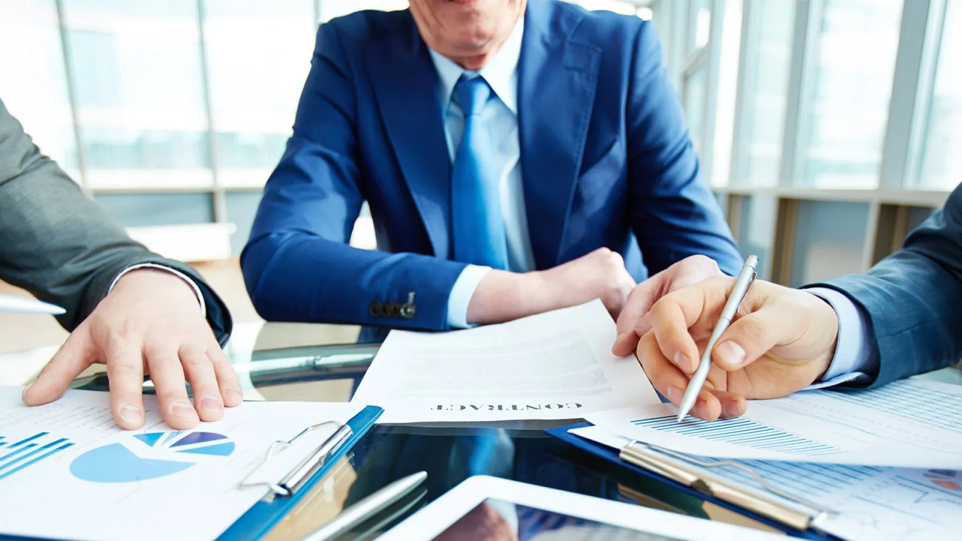 buying a coffee shop - contract negotiations