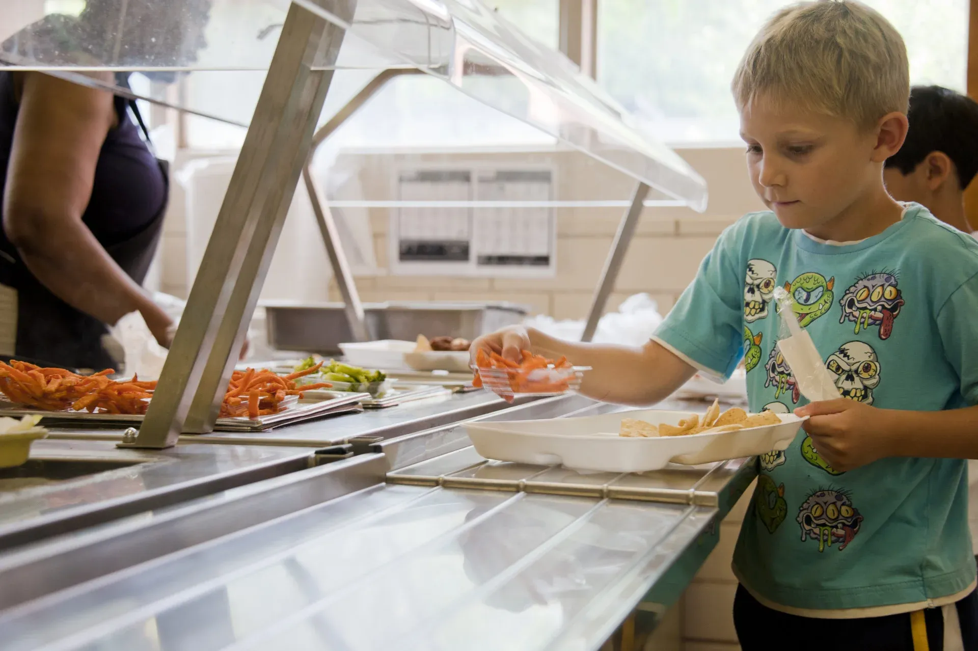 types of restaurants example Cafeteria