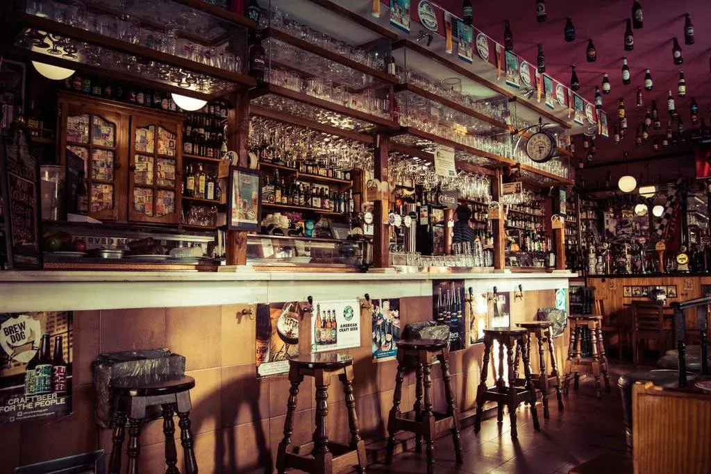 restaurant management books - bar