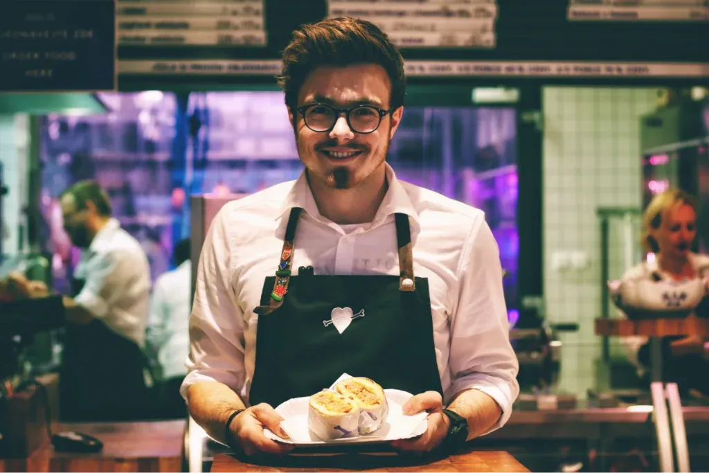 How to Become a Successful Restaurant Owner (Ultimate Guide)