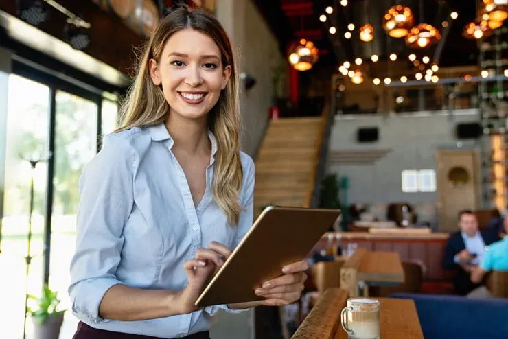speed of service - greeting guests in a restaurant