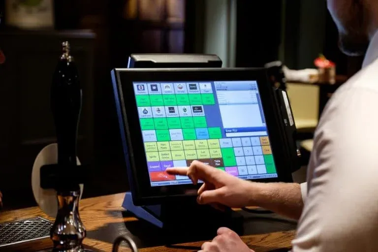 system pos - ekran dotykowy