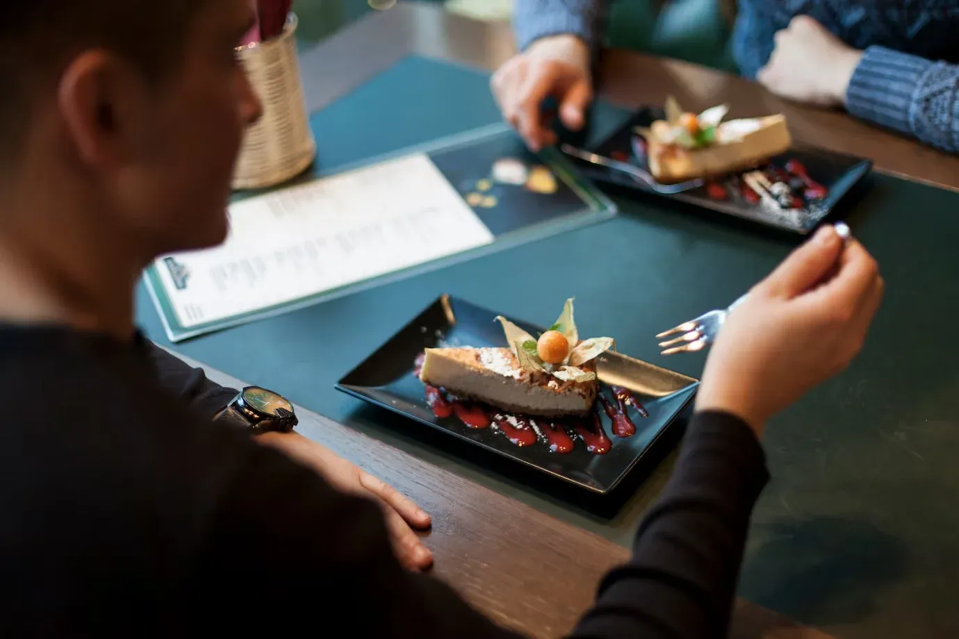 restaurant groups eating in a restaurant