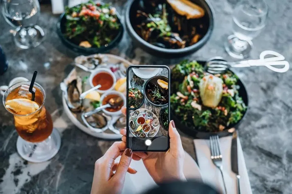 marketing restauracji - współpraca z influencerami
