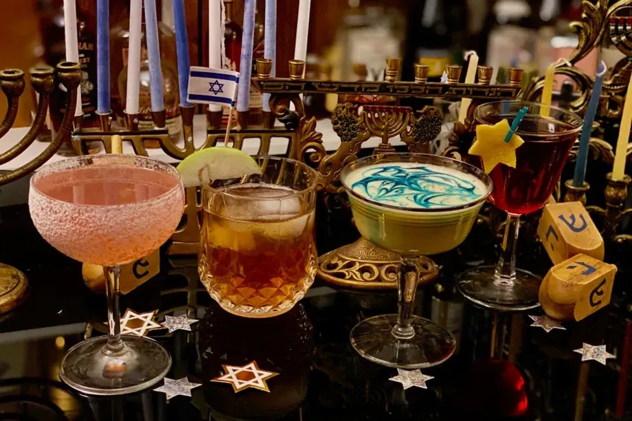 how to open a bar with no money - pop up bar