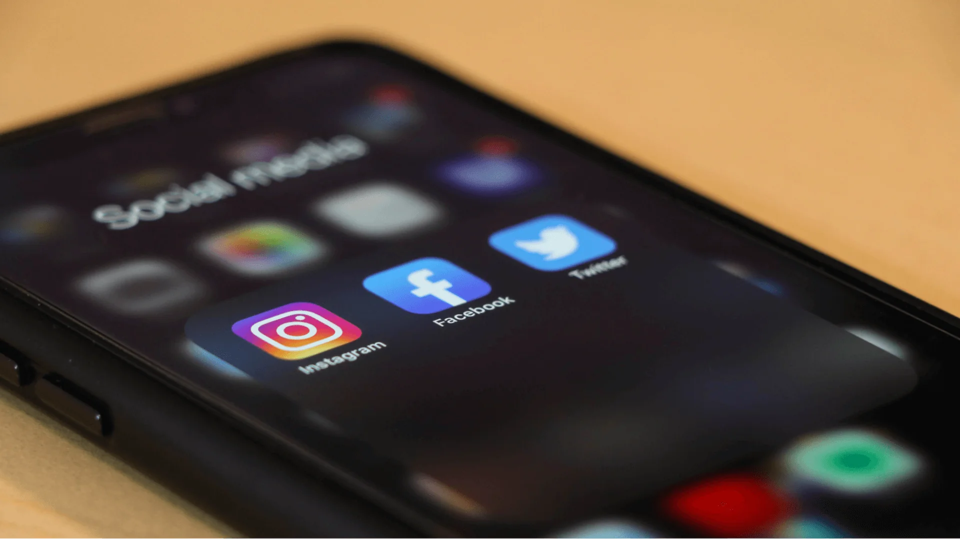 increase food delivery sales in restaurant choose restaurant social media
