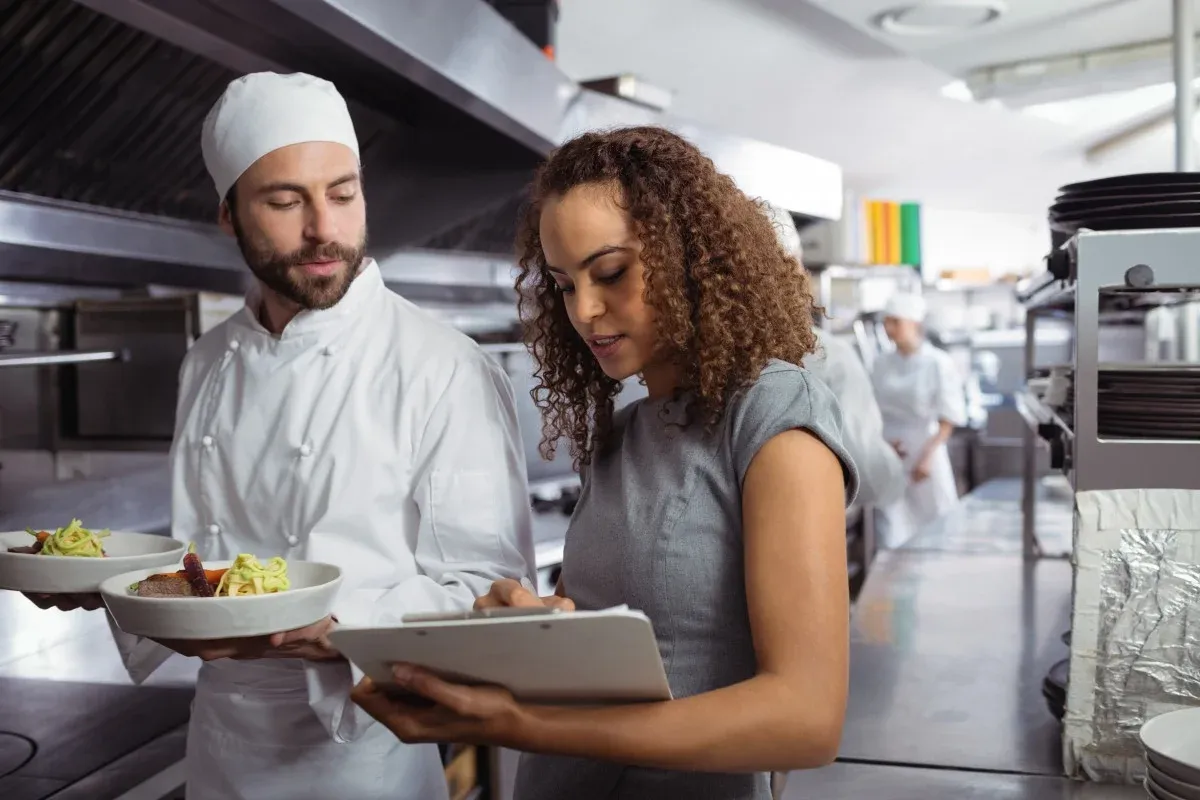 restaurant manager duties - restaurant staff performance evaluation