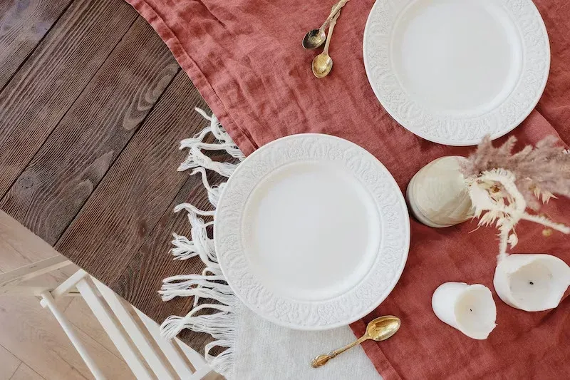 how to start a catering business - renting event equipment