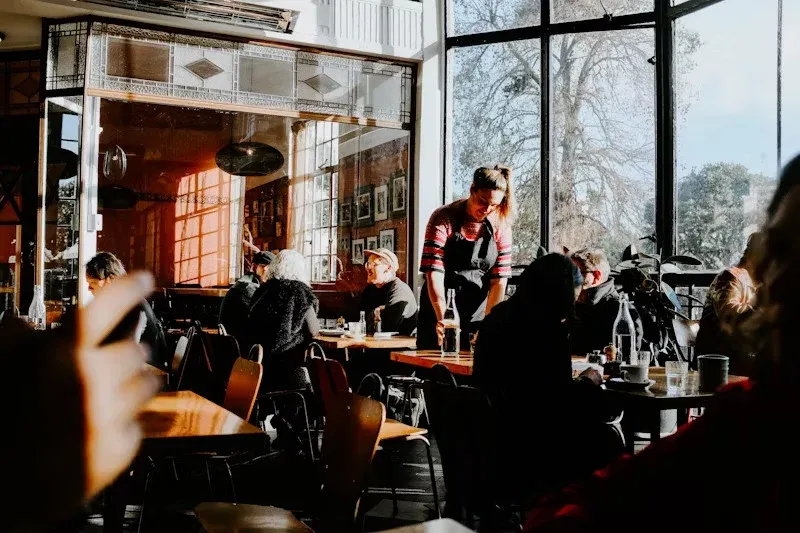 suggestive selling restaurant - example photo of restaurant staff