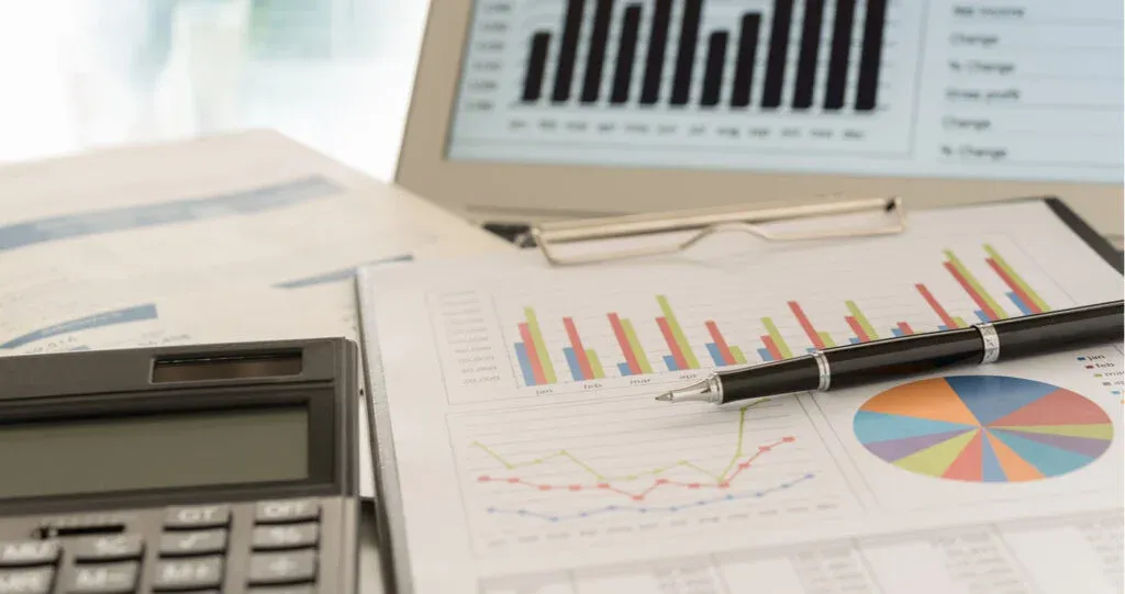 how to reduce labor costs in a restaurant - sales forecasts