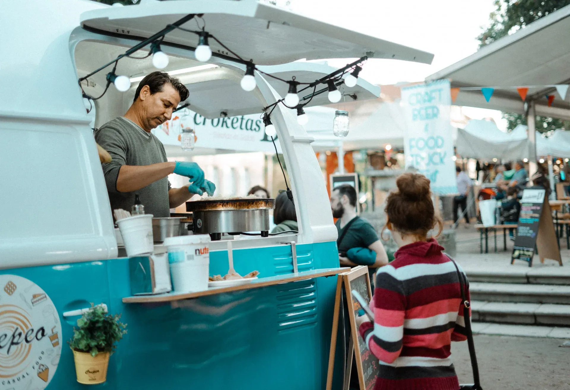 types of restaurants example food truck