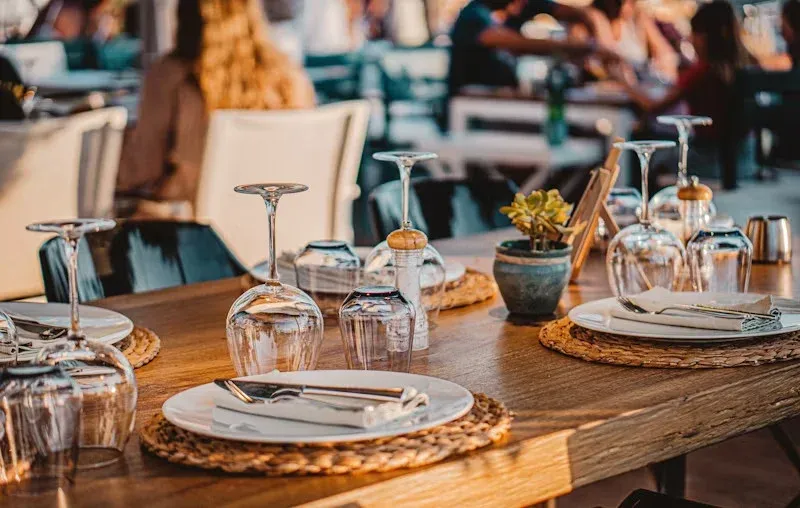 what is a restaurant business model - example photo - fine dining