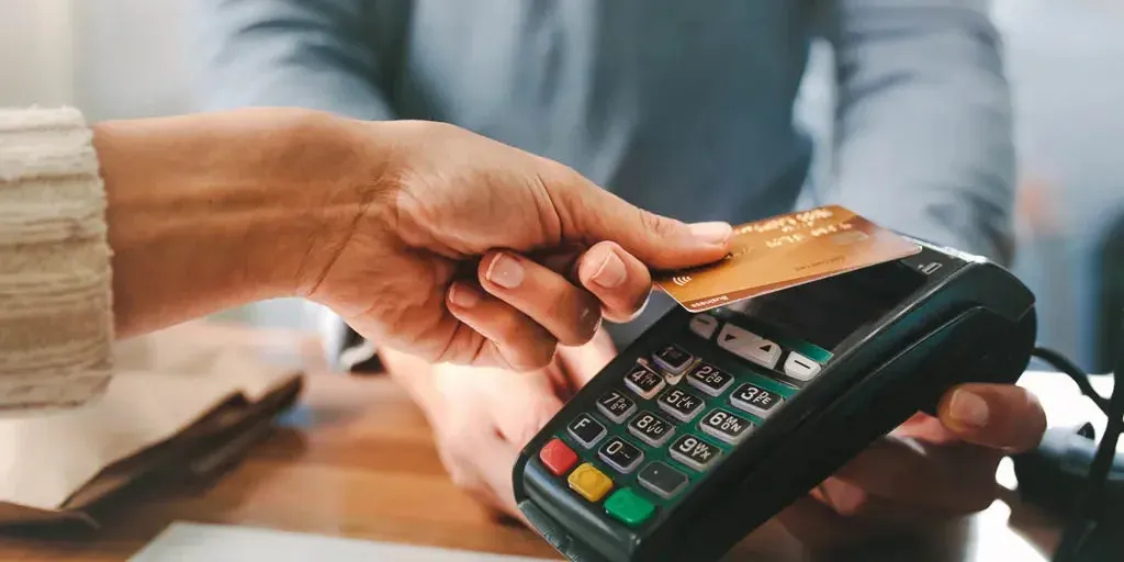 restaurant technology trends - contactless payments