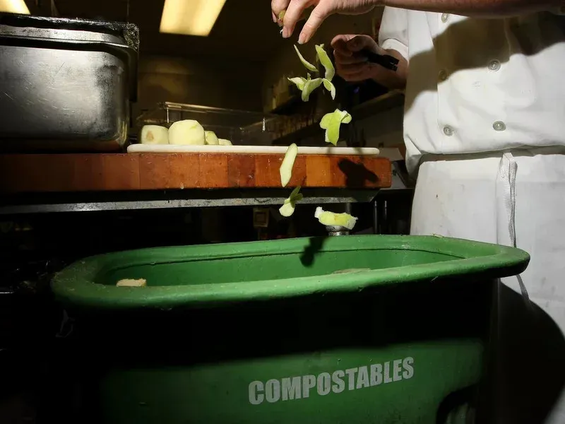 running a restaurant - reducing food waste