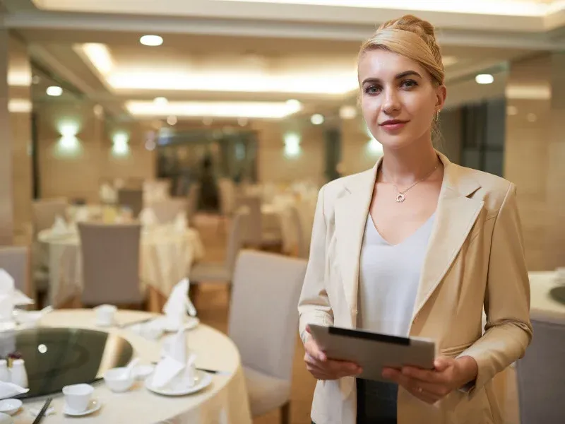 how to get catering clients - event planner
