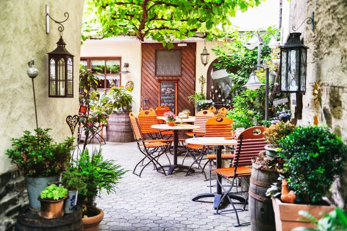 What Is a Bistro Restaurant?