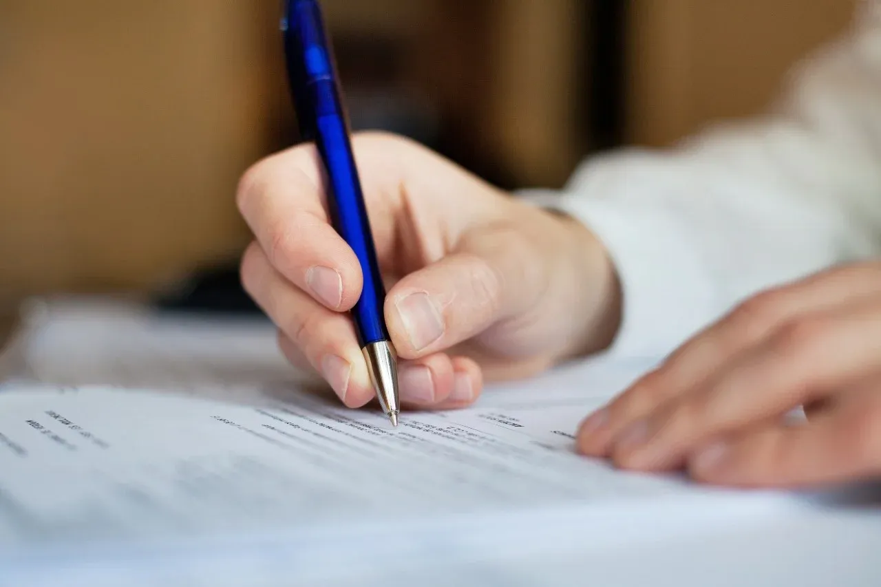 The cost of a restaurant license can be between $50 to $500