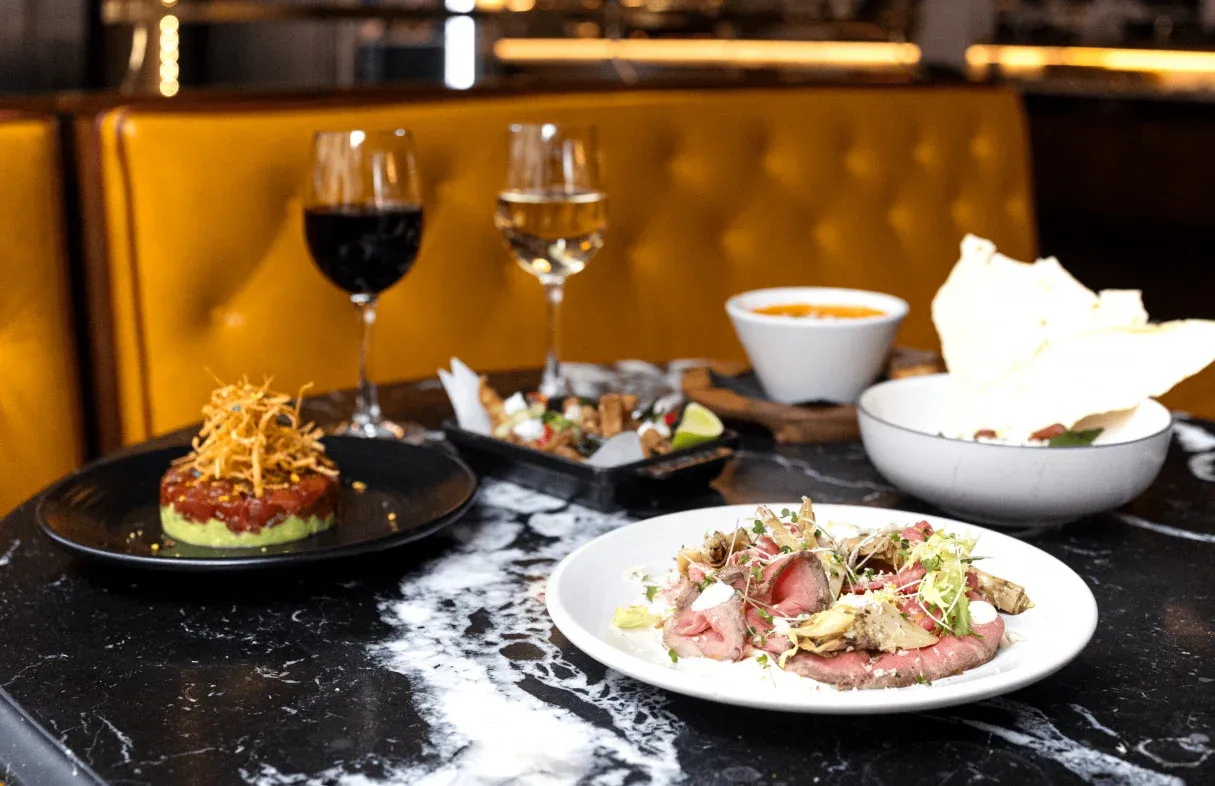 An example picture of a restaurant with food