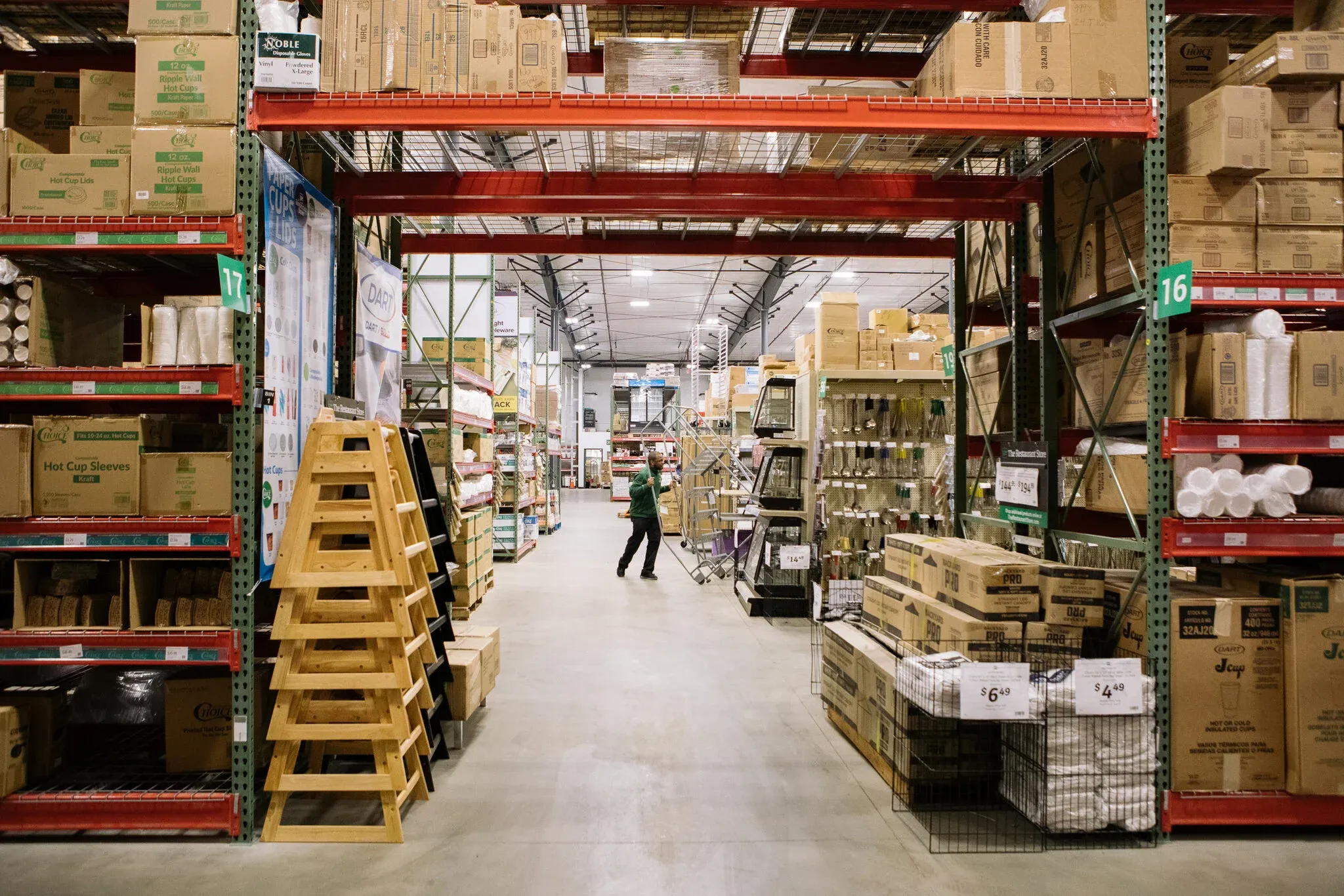 good relationships with suppliers can significantly lower restaurant costs