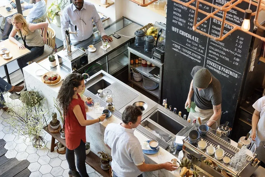 Restaurant industry statistics are showing an increase in both on-site and food delivery orders.