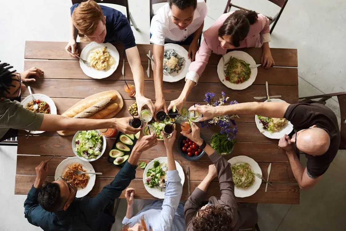 9 Best Restaurant Merchandise Ideas for 2024 (Examples)