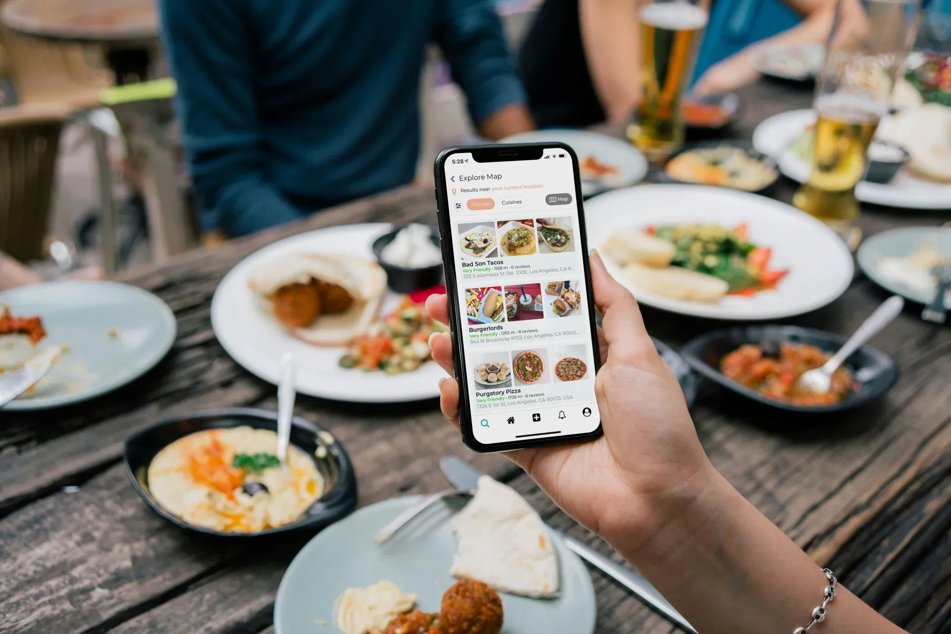 Restaurant Subscriptions: How it Works & How to Create Your Own