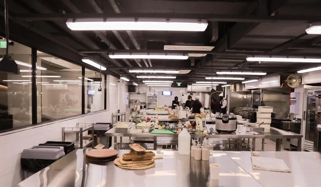 kitchen area of a virtual restaurant franchise shared kitchen
