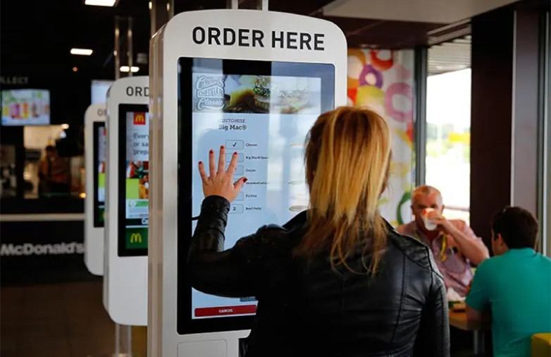 An example of a self-order kiosk in automated restaurants 