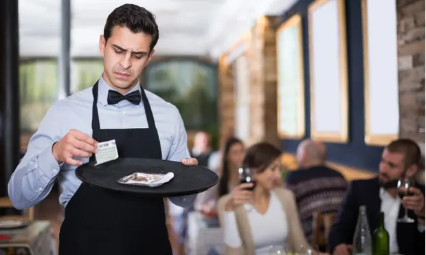 An inattentive restaurant waiter can leave you with numerous negative reviews online.