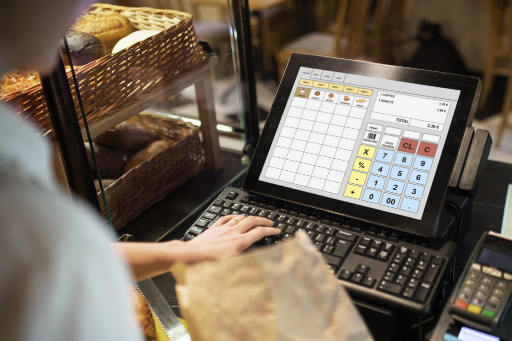 restaurant operations using POS system in a restaurant