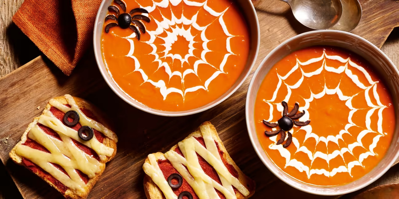 restaurant halloween ideas - tomato soup