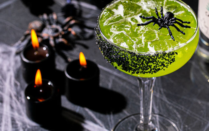 restaurant halloween ideas - green witches brew 