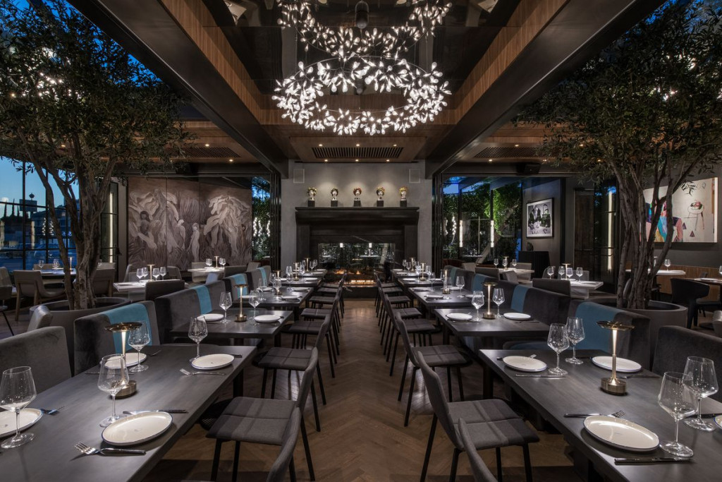How Much Do Restaurant Owners Make? (2024 Examples & Calculator) UpMenu