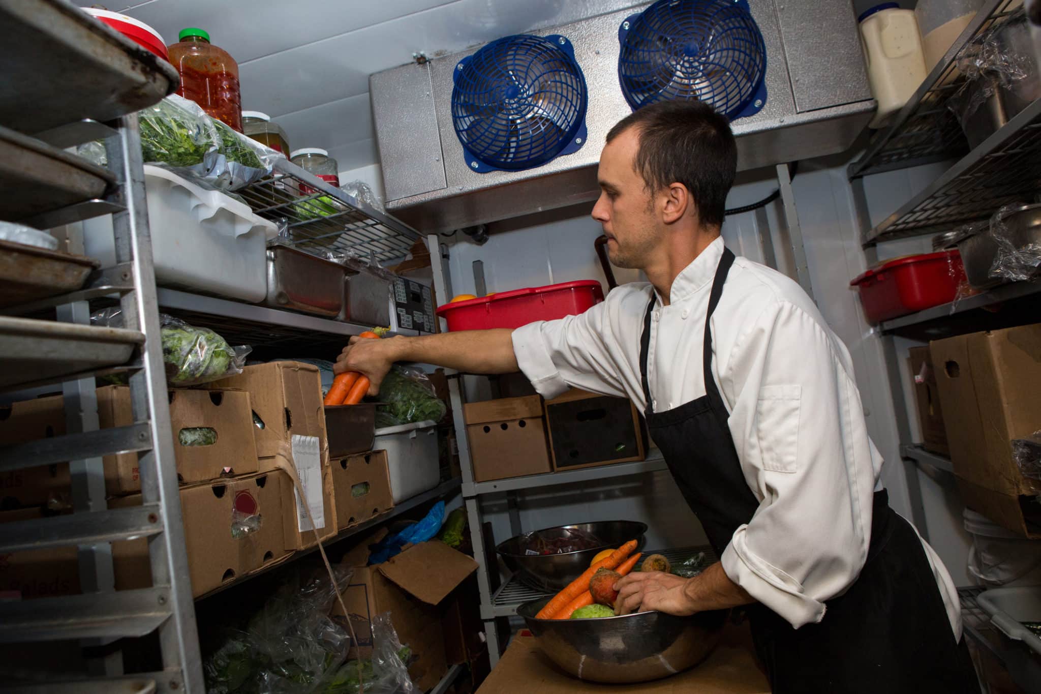 inventory management is one of the more impactful restaurant business expenses