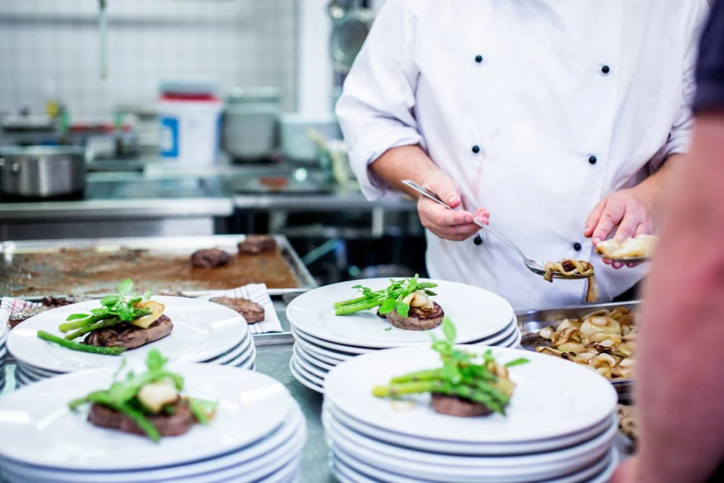 Line Cook Salary How Much Do Line Cook Make UpMenu line-cook-salary-how-much-do-line-cook-make-upmenu