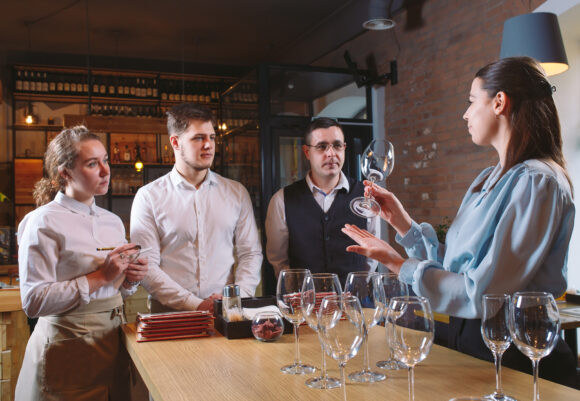 how to reduce labor costs in a restaurant - training restaurant employees