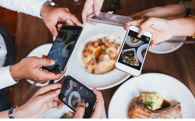 how to get more customers in my restaurant - collaboration with influencers