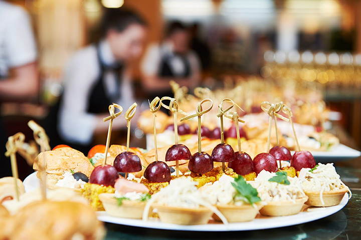 how to get catering clients - catering services