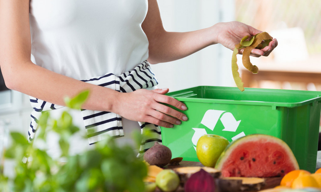 restaurant sustainability - recykling